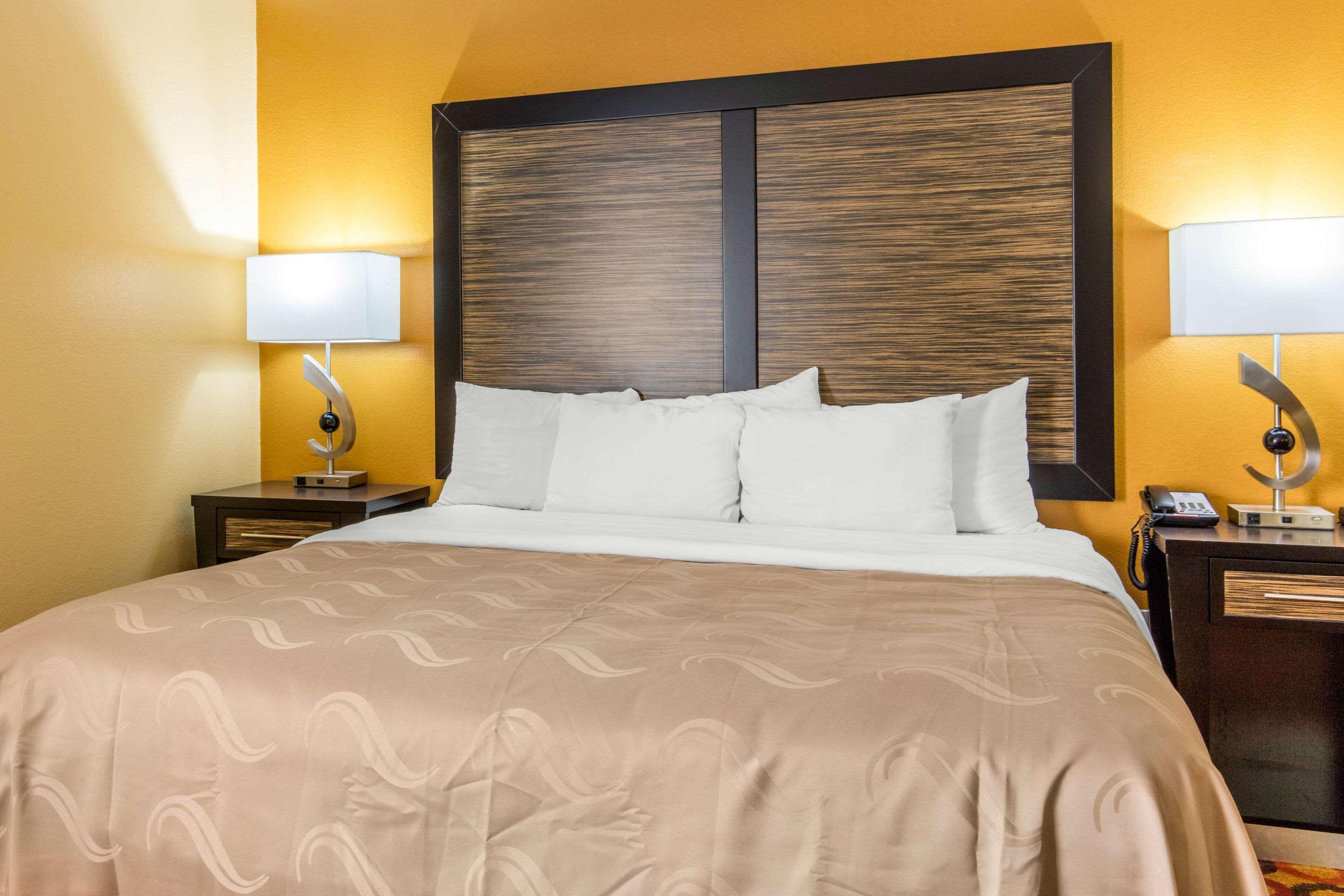 Quality Inn & Suites Montgomery East Carmichael Rd Bagian luar foto