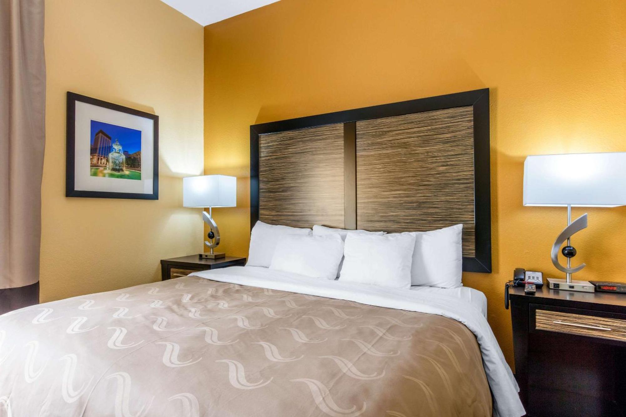Quality Inn & Suites Montgomery East Carmichael Rd Bagian luar foto