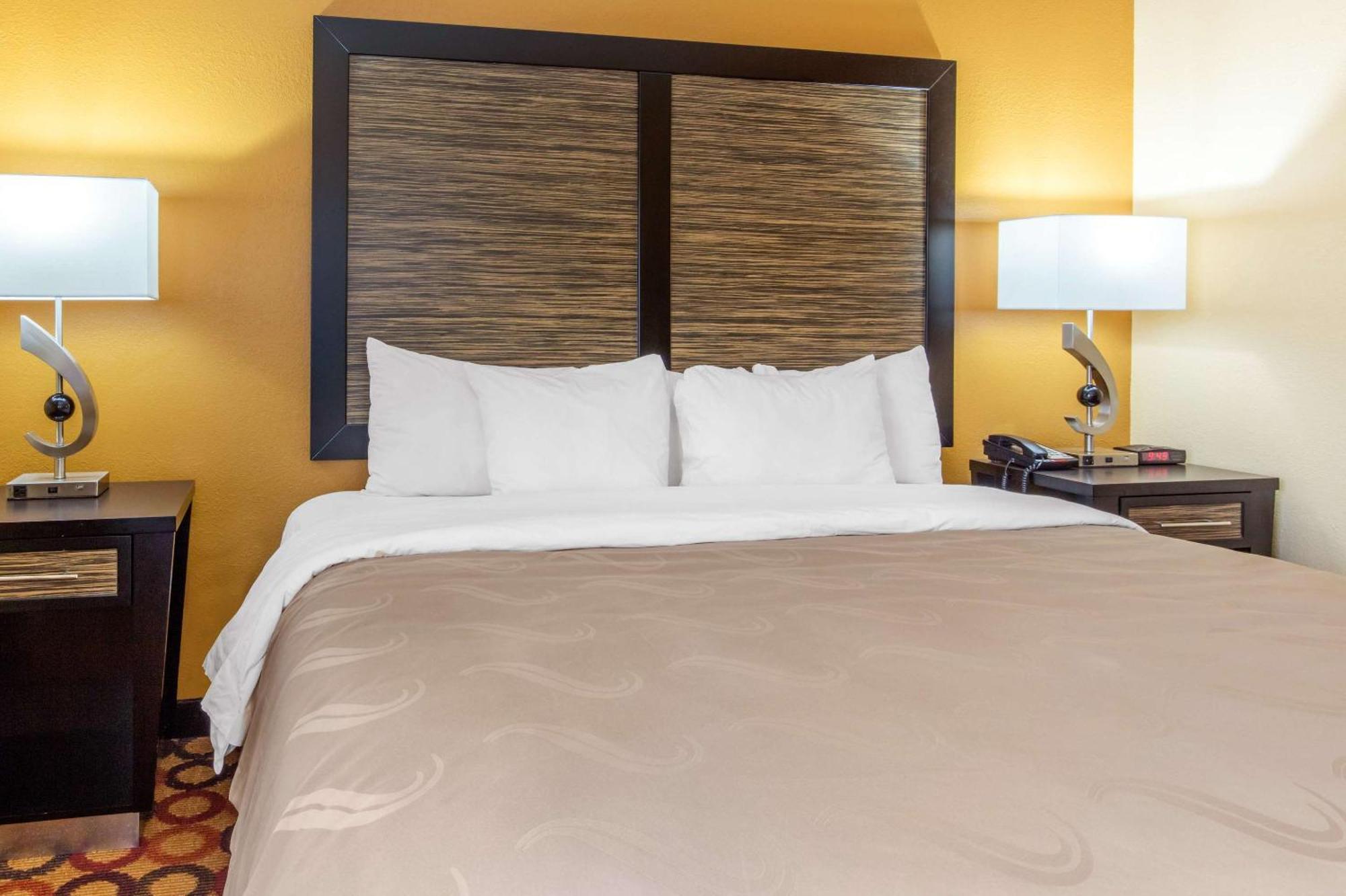 Quality Inn & Suites Montgomery East Carmichael Rd Bagian luar foto