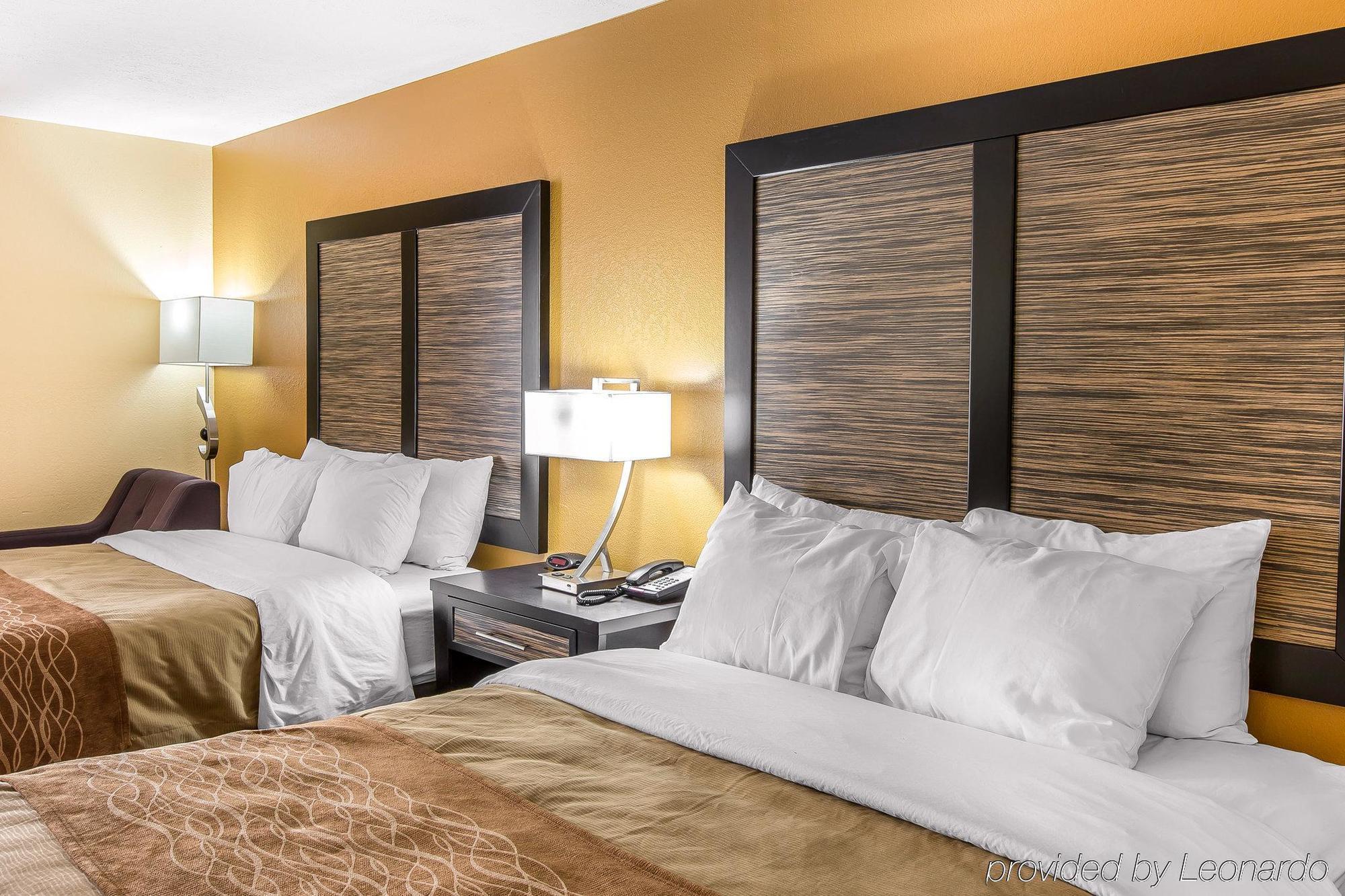 Quality Inn & Suites Montgomery East Carmichael Rd Bagian luar foto