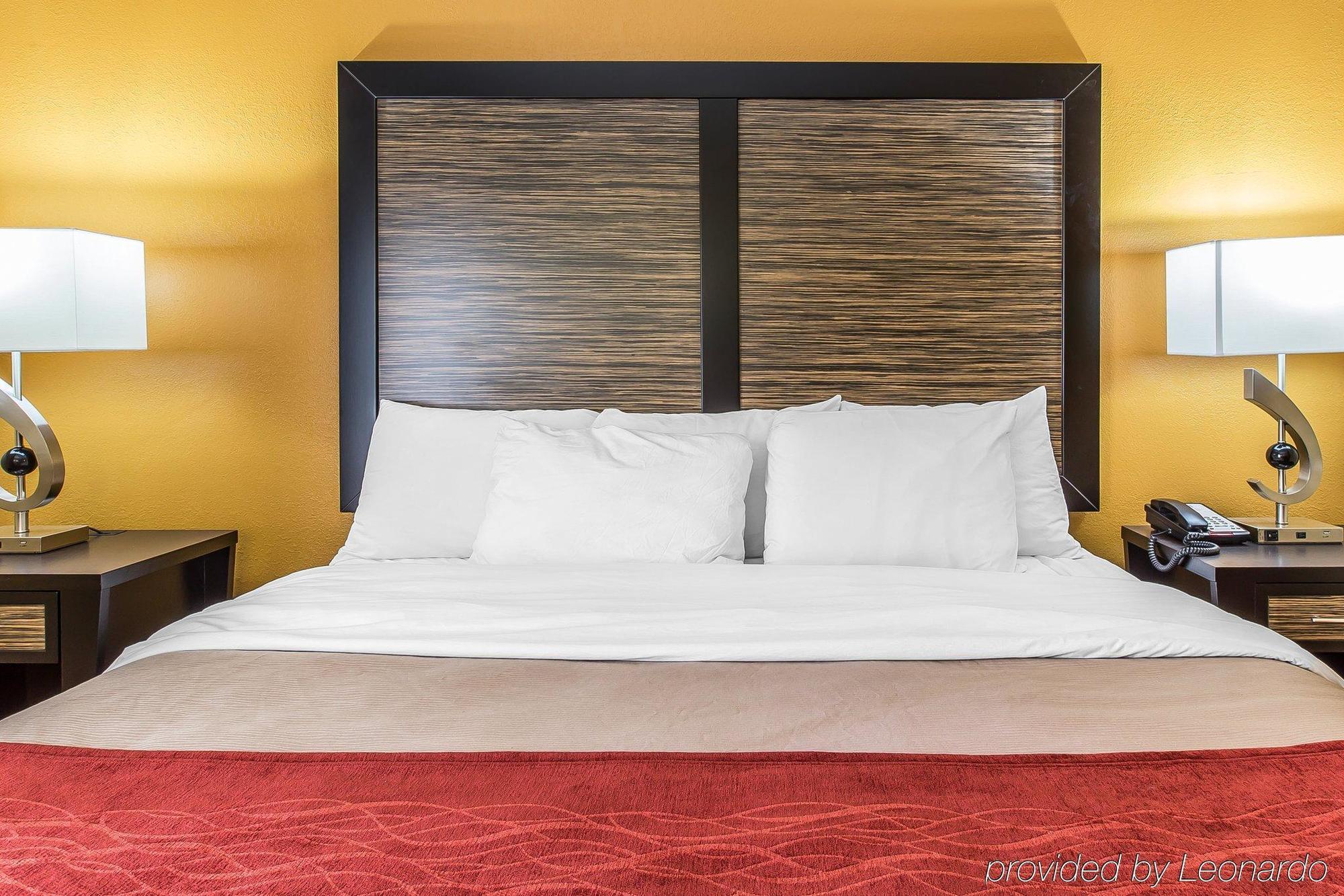 Quality Inn & Suites Montgomery East Carmichael Rd Bagian luar foto