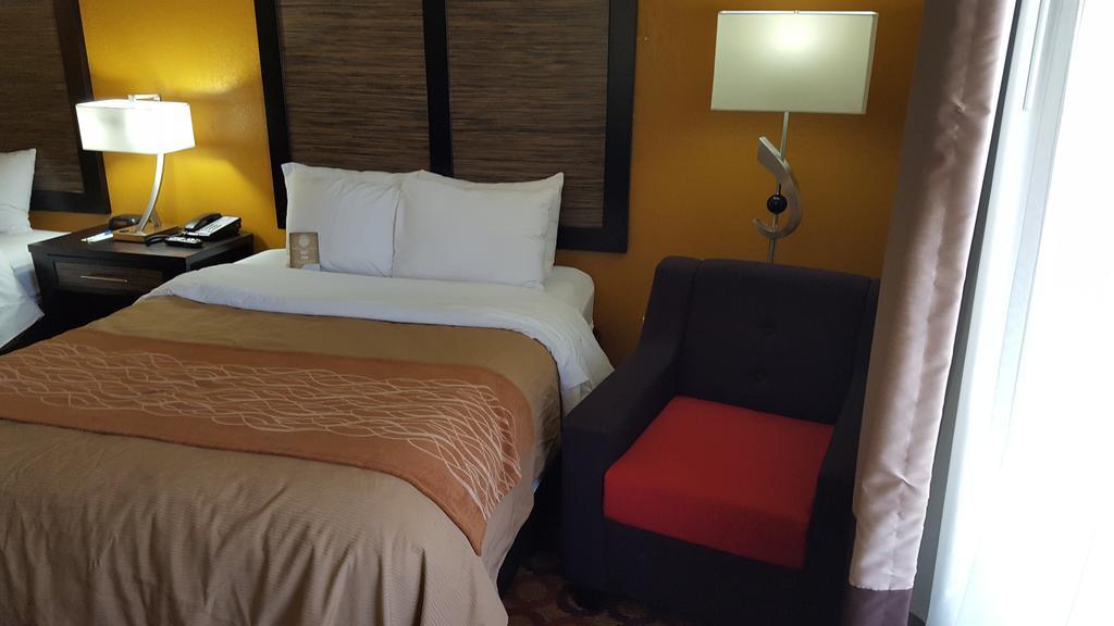 Quality Inn & Suites Montgomery East Carmichael Rd Ruang foto